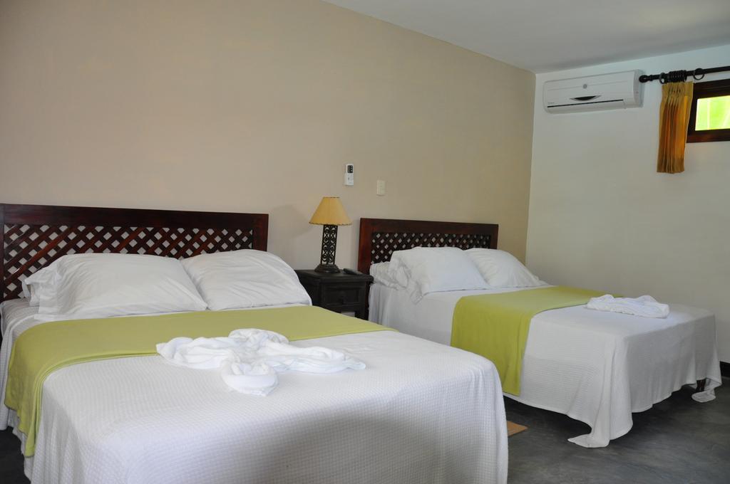 Hotel Hacienda Del Mar Puerto Carrillo Ruang foto